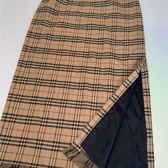 Rafaella plaid skirt with fringe bottom size 6 - Picture 7 of 9